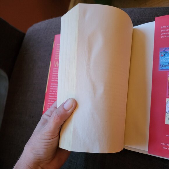 Book: Remember Me?  By NYT Bestselling Author Sophie Kinsella - Picture 6 of 7